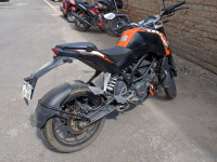 Orange KTM Duke 200