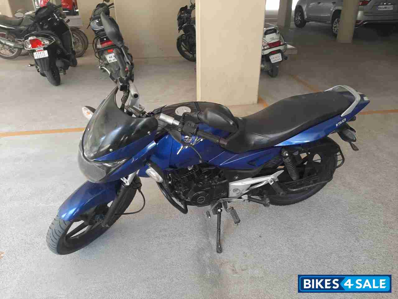 Blue Bajaj Pulsar 150 DTSi