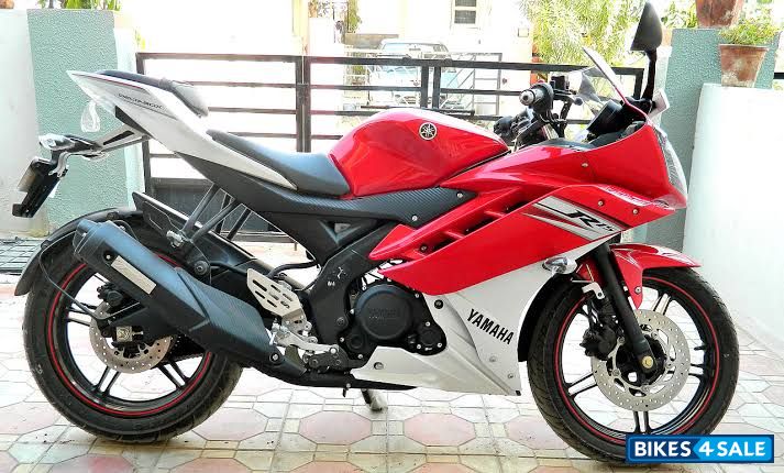 Yamaha YZF R15 V2