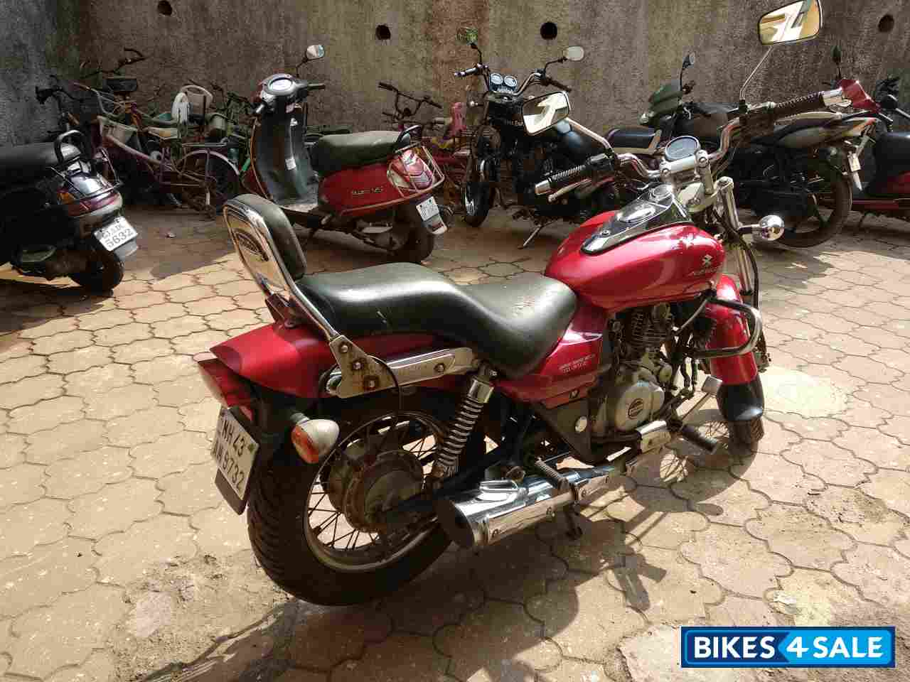 Bajaj Avenger 220 DTS-i Bajaj Avenger 220 DTS-i