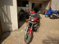 Bajaj Avenger 220 DTS-i