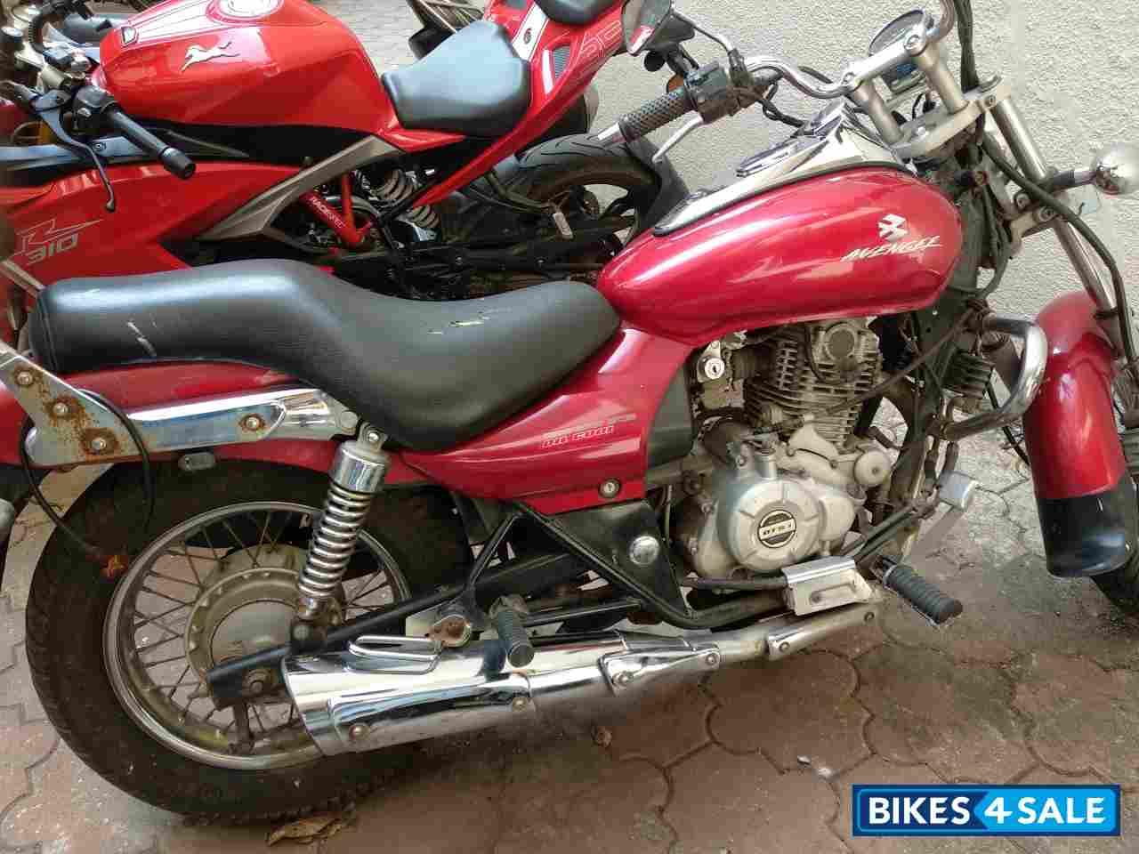Bajaj Avenger 220 DTS-i Bajaj Avenger 220 DTS-i