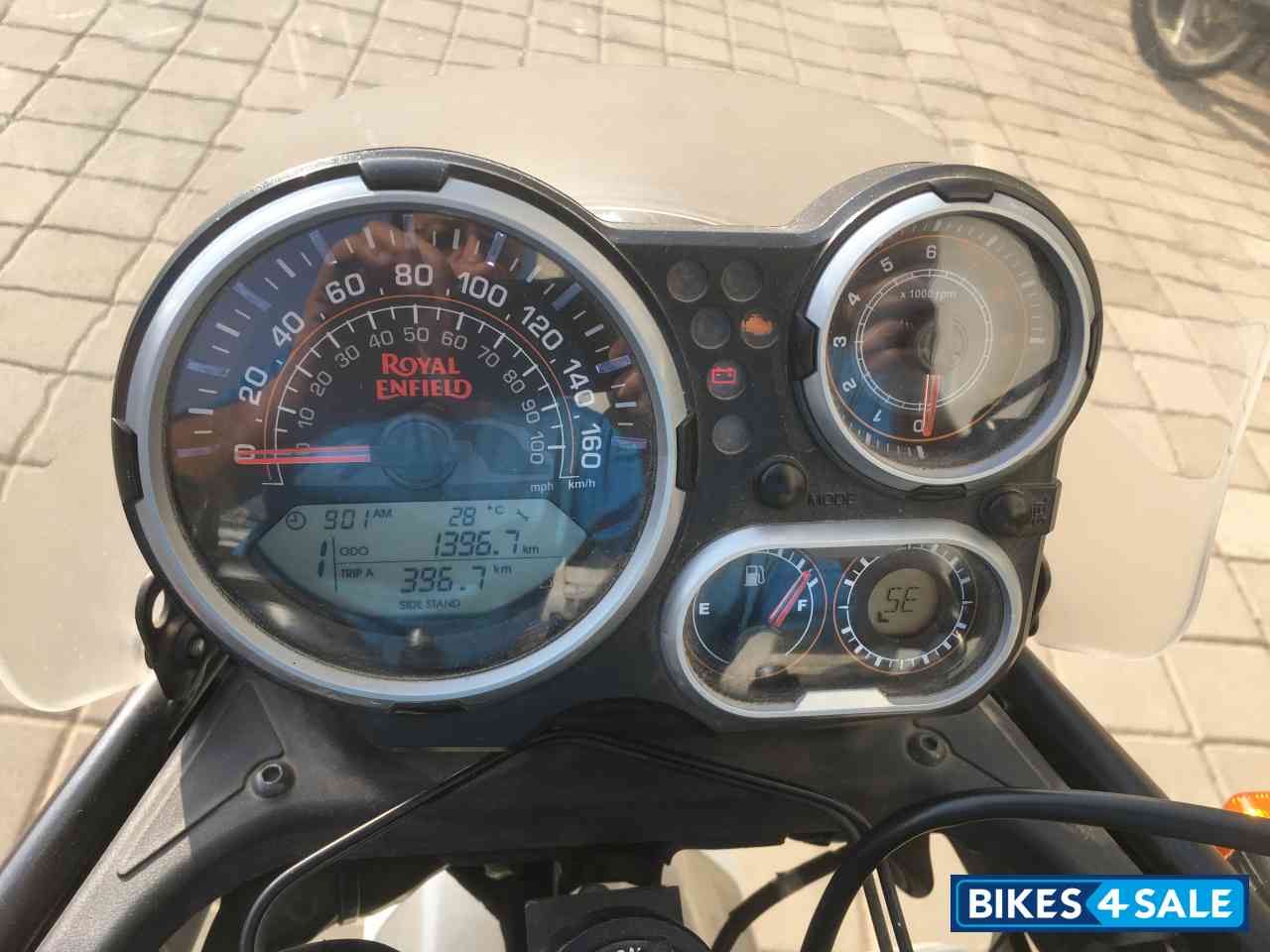 Blue Royal Enfield Meteor 350 Supernova