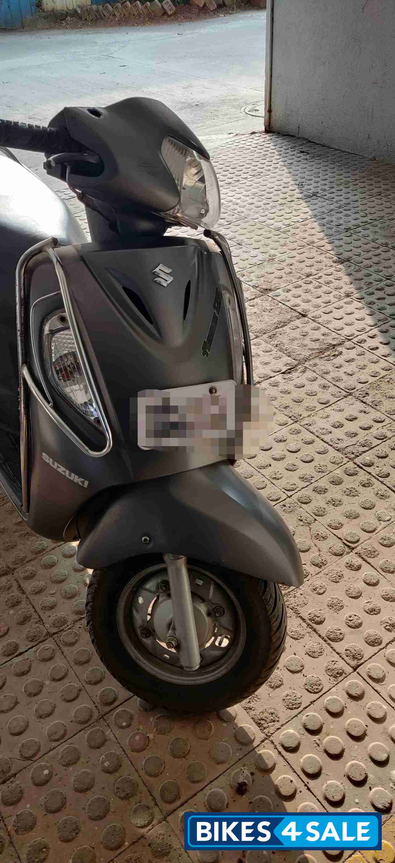 Grey Suzuki Access 125