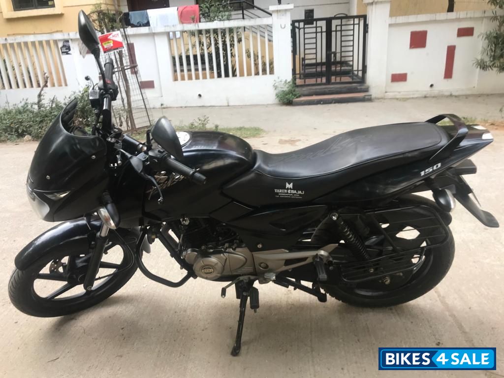 Black Bajaj Pulsar 150 DTSi Black Bajaj Pulsar 150 DTSi