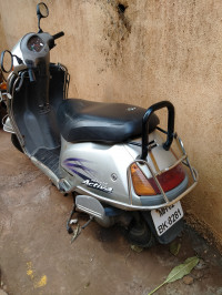 Biege Honda Activa