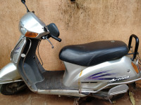 Biege Honda Activa