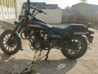 Black Bajaj Avenger Street 220