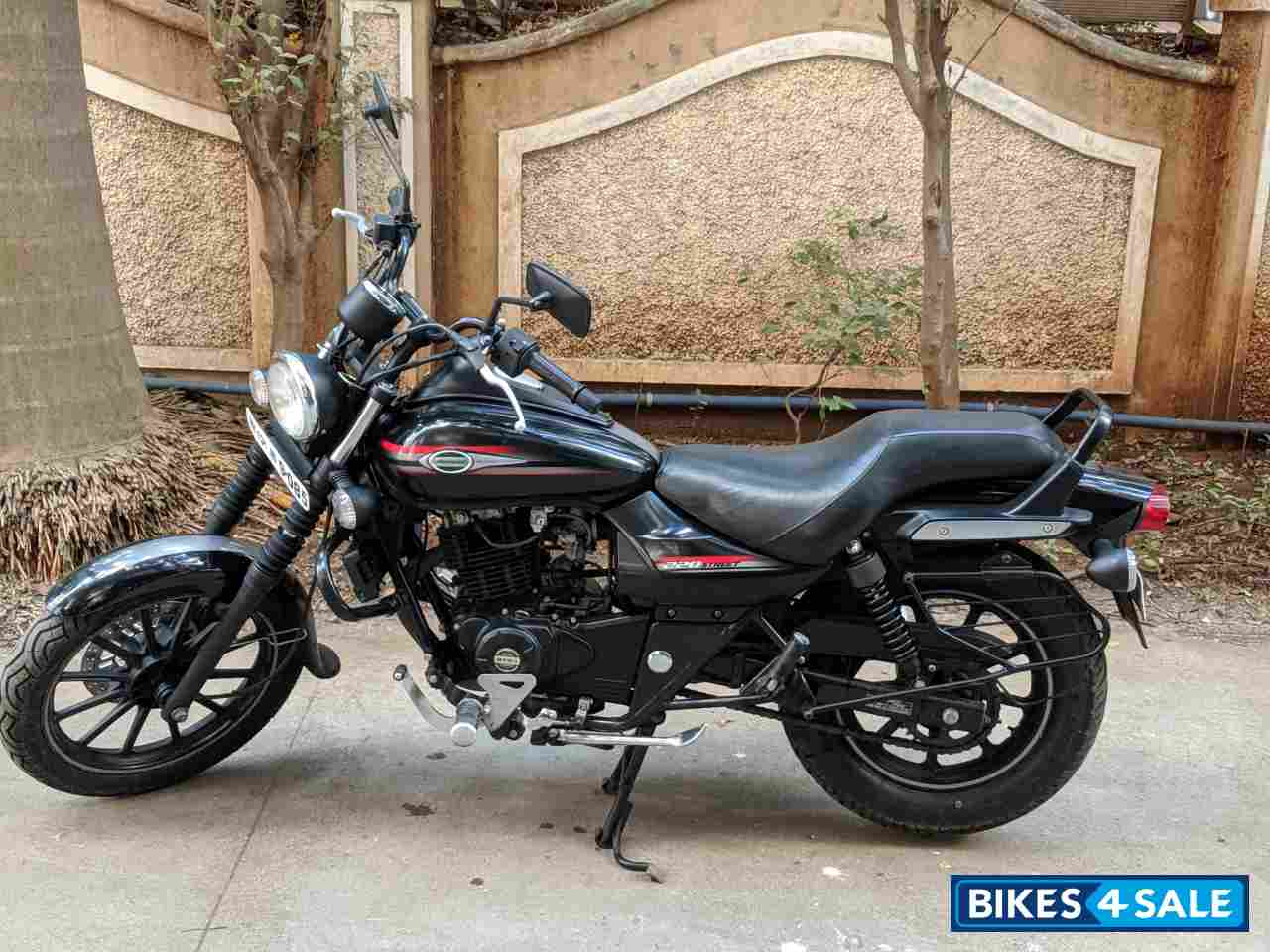Bajaj Avenger Street 220