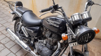 Midnight Black Royal Enfield Thunderbird TwinSpark 350