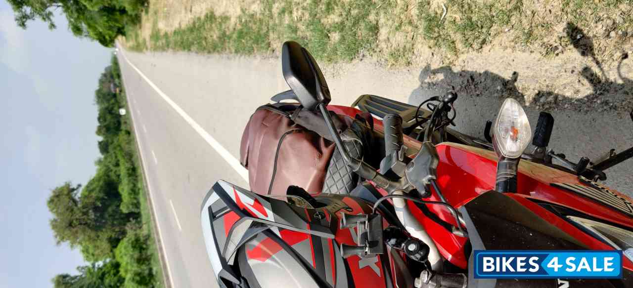 Honda CB Hornet 160R