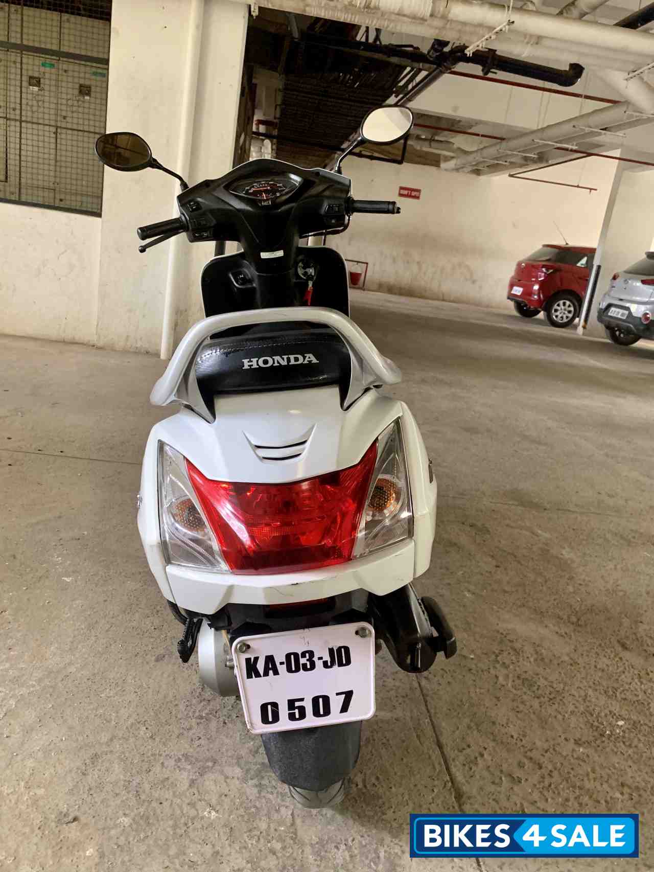 White Honda Activa 3G White Honda Activa 3G