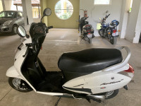 White Honda Activa 3G