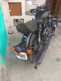 Steath Black Royal Enfield Classic Stealth Black