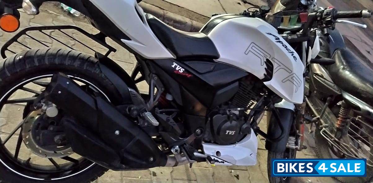 TVS Apache RTR 200 4V