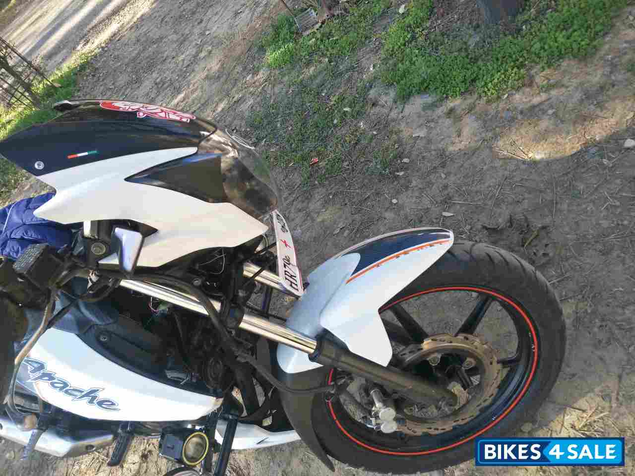 Blue TVS Apache RTR 160