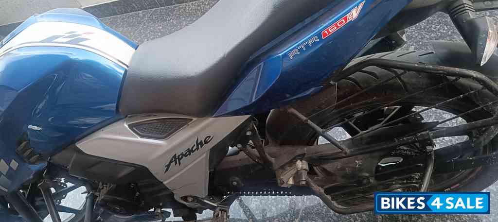 Blue TVS Apache RTR 160