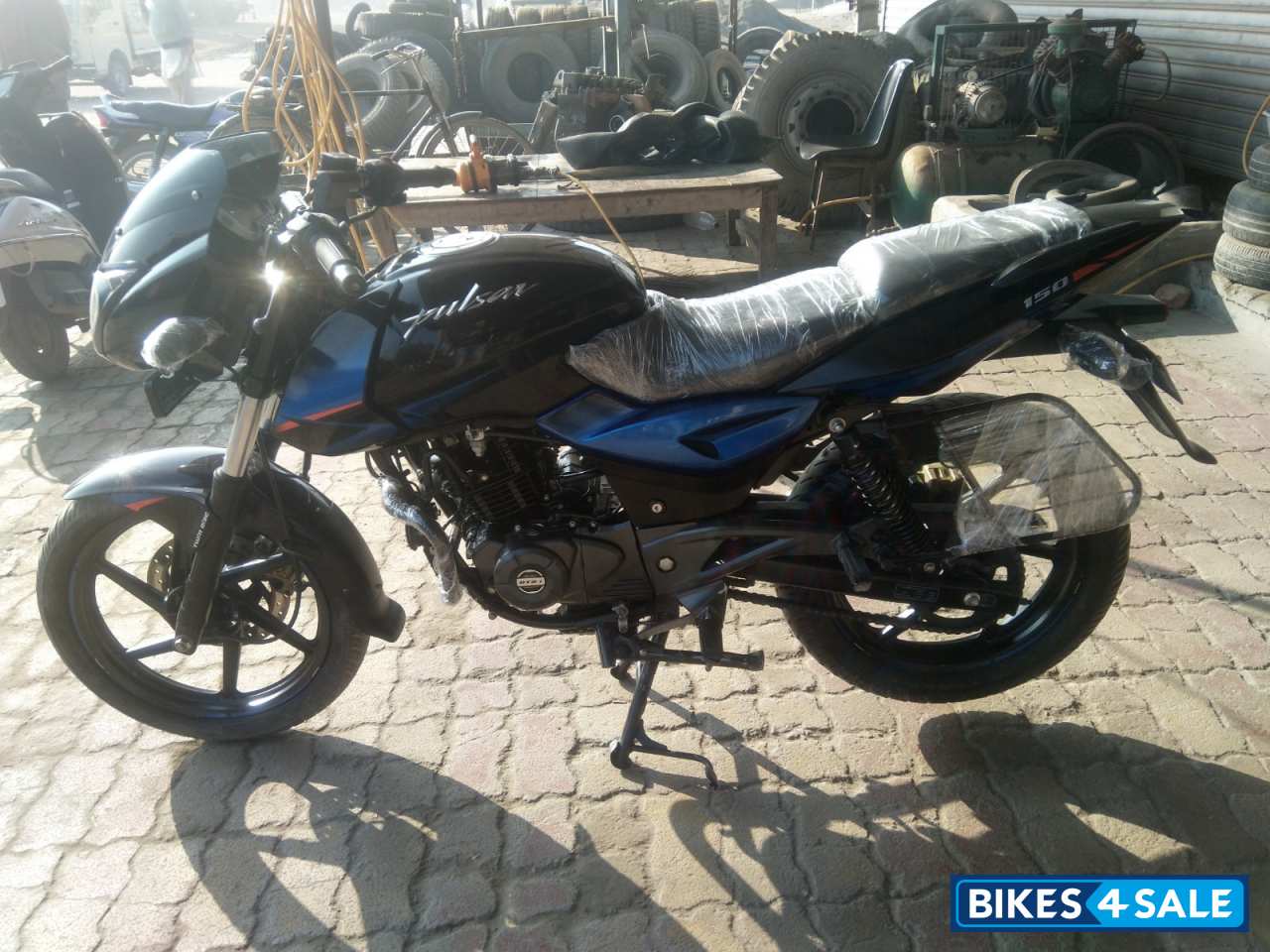 Bajaj Pulsar 150 Twin Disc
