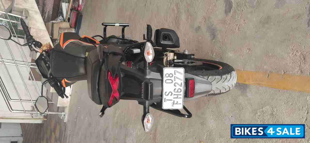 Honda CB Hornet 160R