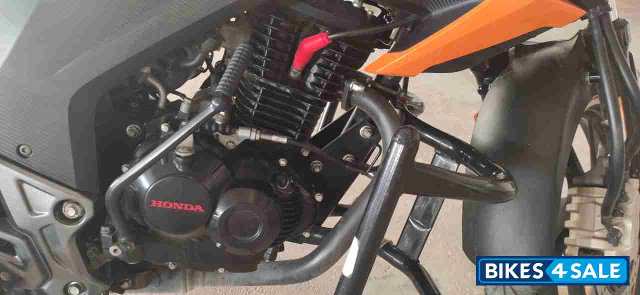 Honda CB Hornet 160R