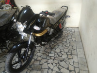 Black Mahindra Centuro Rockstar