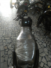 Black Mahindra Centuro Rockstar