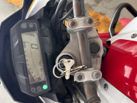 White & Red Yamaha FZ1