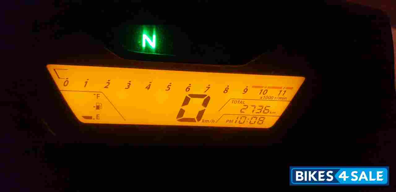 Orange Honda CB Hornet 160R