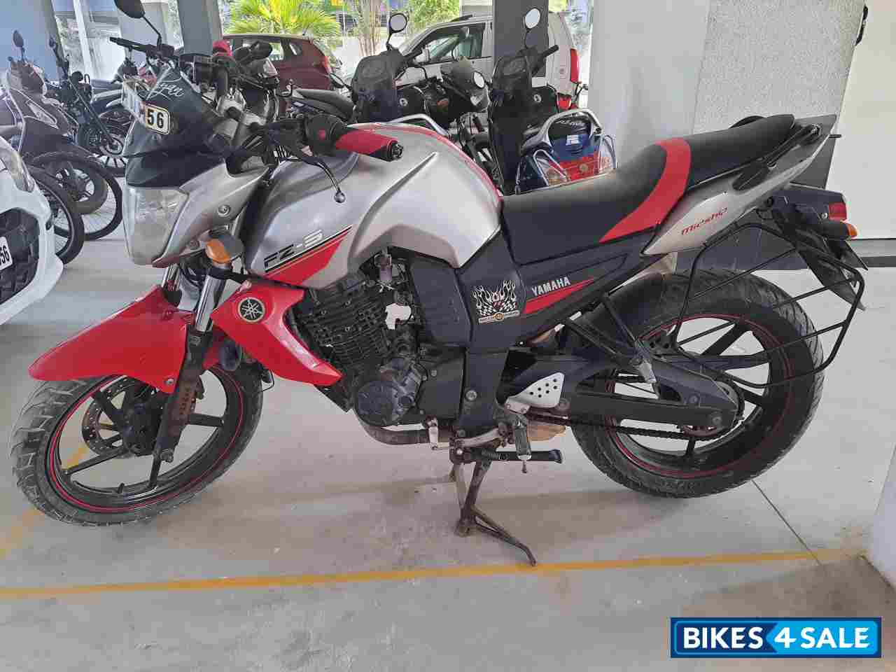 Silver Red Yamaha FZ-S