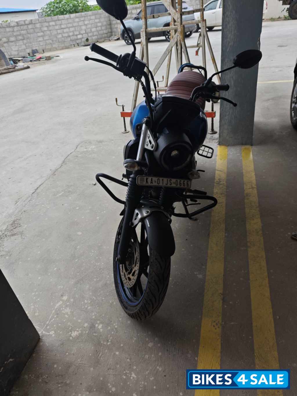 Blue Yamaha FZ-X Blue Yamaha FZ-X