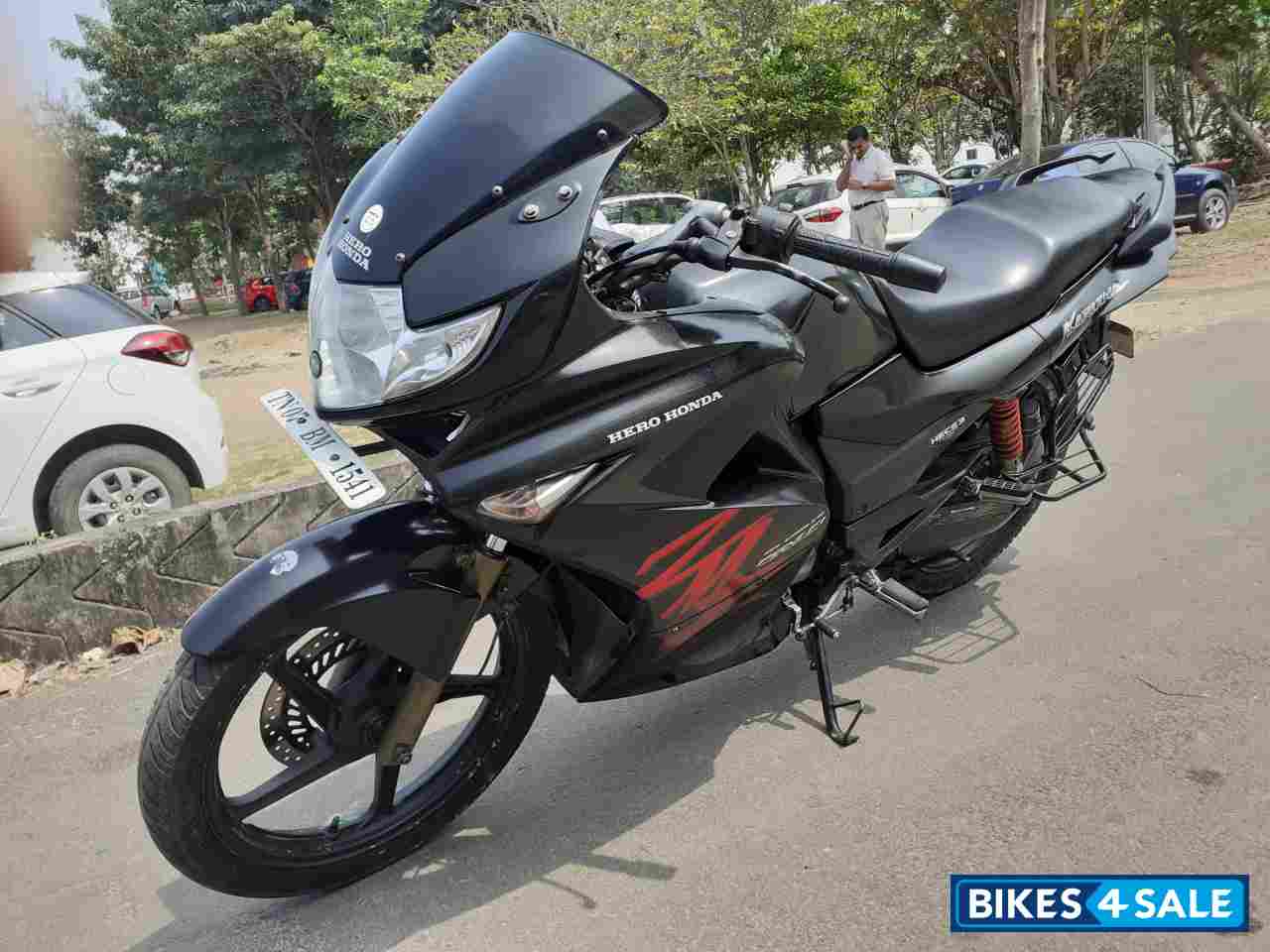 Black Hero Karizma ZMR