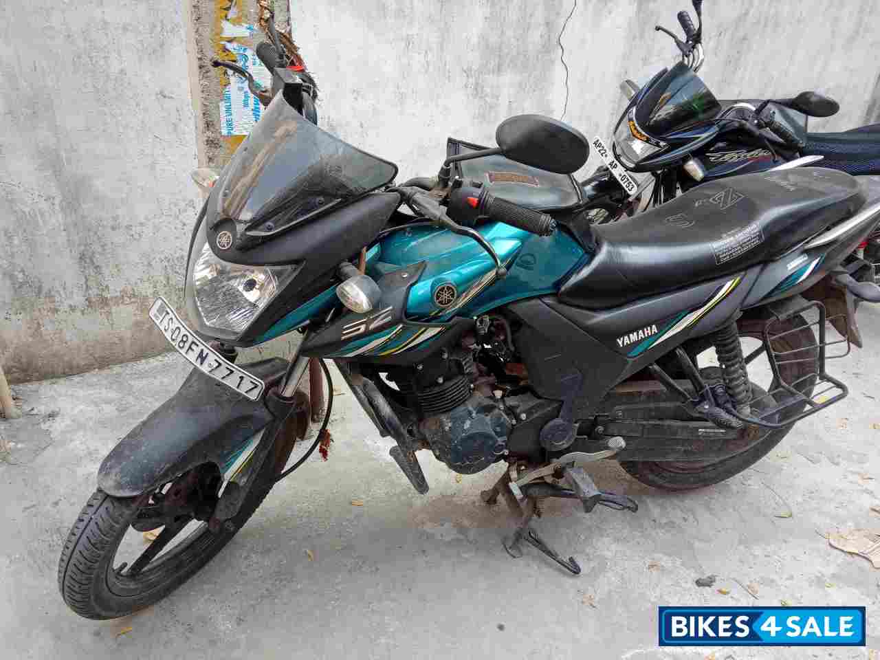 Cyan Yamaha SZ-RR V2