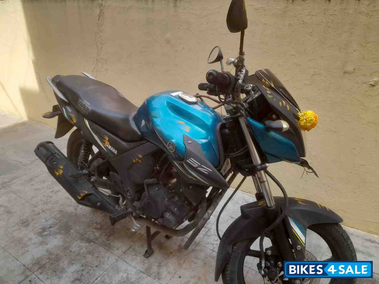 Cyan Yamaha SZ-RR V2