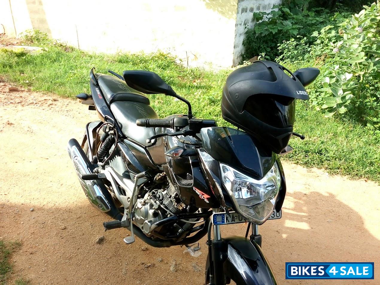 Black Bajaj Pulsar 135LS