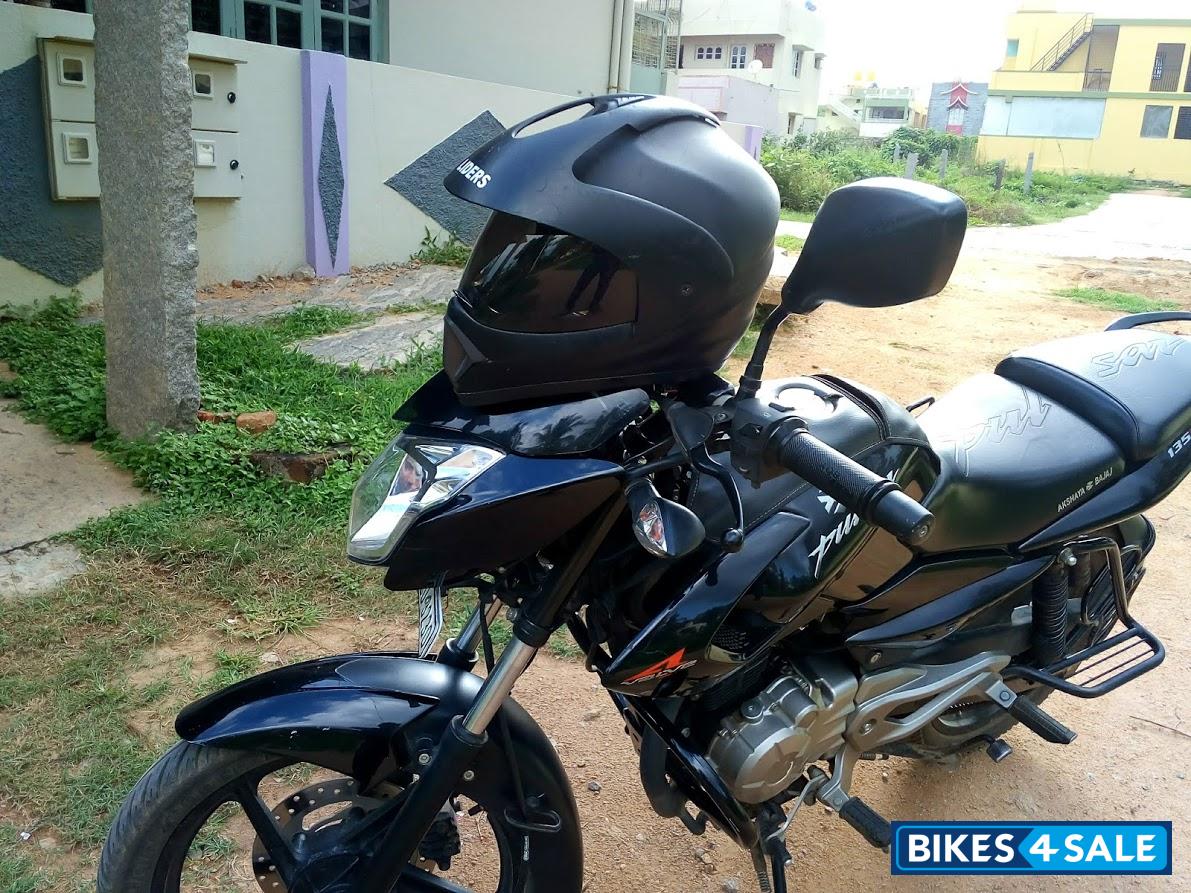 Black Bajaj Pulsar 135LS