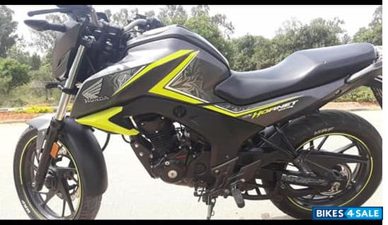Honda CB Hornet 160R