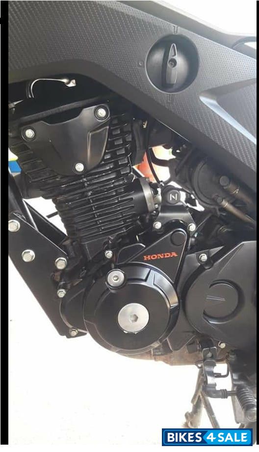 Honda CB Hornet 160R