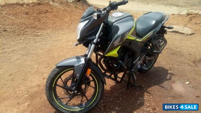 Honda CB Hornet 160R