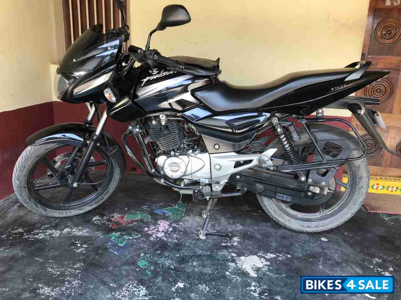 Bajaj Pulsar 150 Classic Bajaj Pulsar 150 Classic