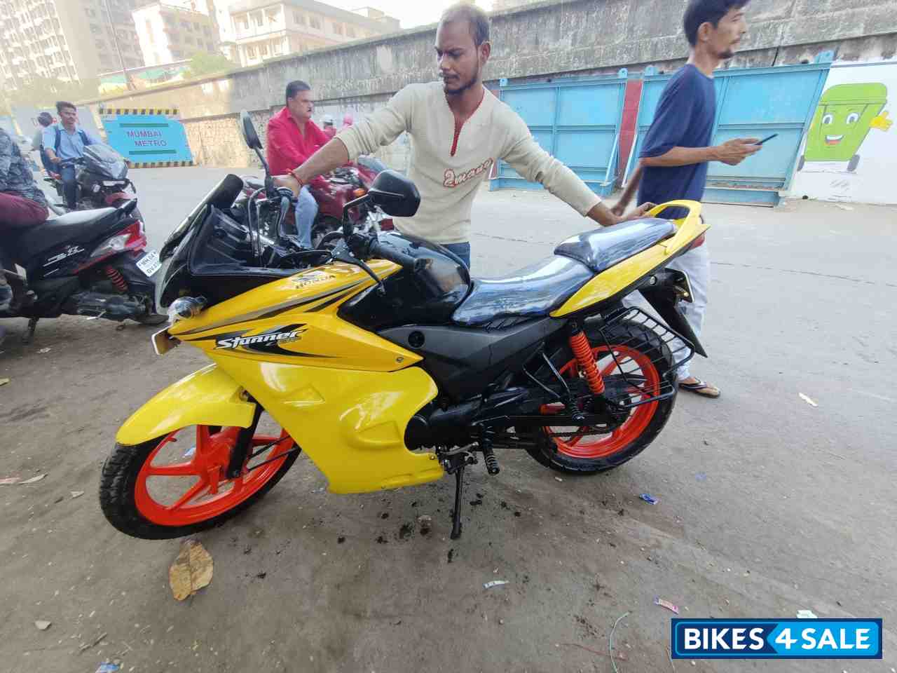 Red N Yellow Honda CBF Stunner