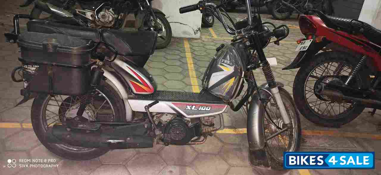 Grey TVS XL 100 Heavy Duty