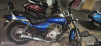 Blue Bajaj Avenger 220 DTS-i