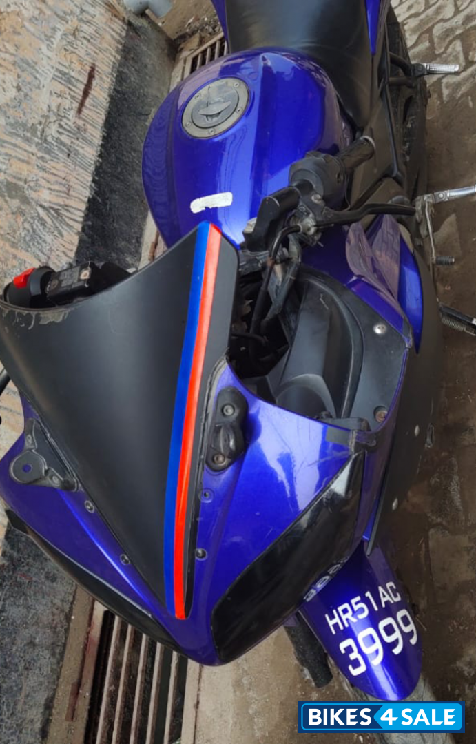 Blue Yamaha YZF R15