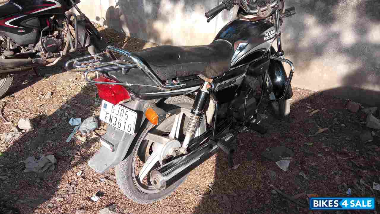 Black Hero Splendor Plus