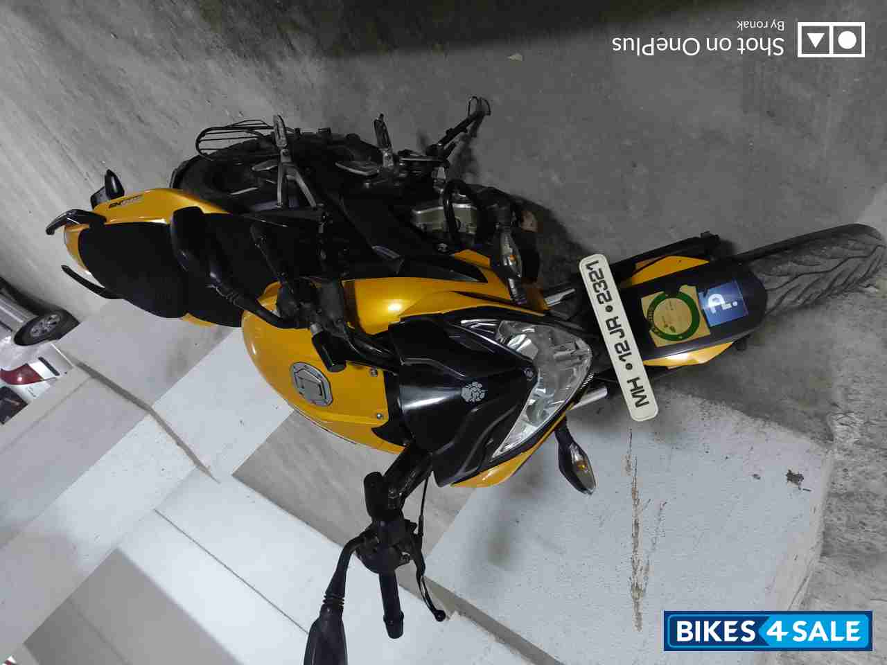 Yellow Bajaj Pulsar 200 NS
