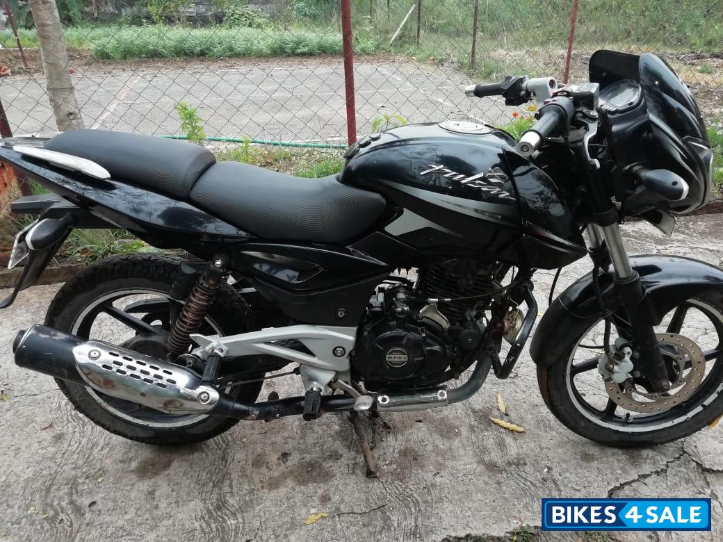 Bajaj Pulsar 180 Round Headlight