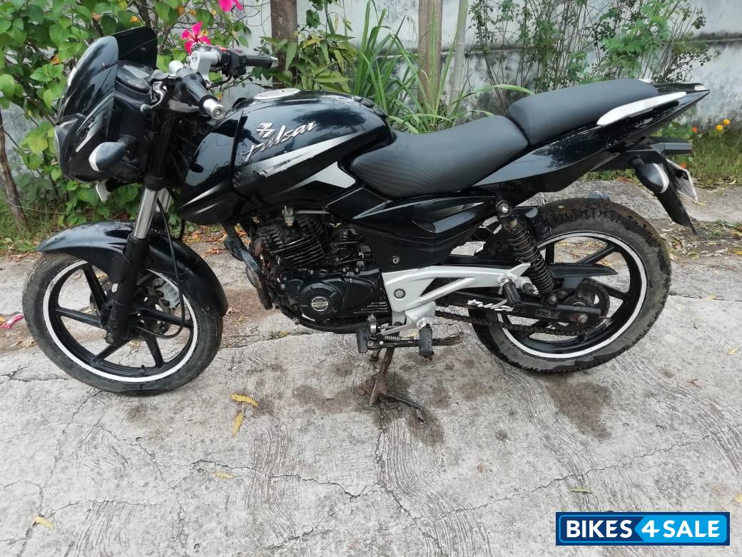 Bajaj Pulsar 180 Round Headlight