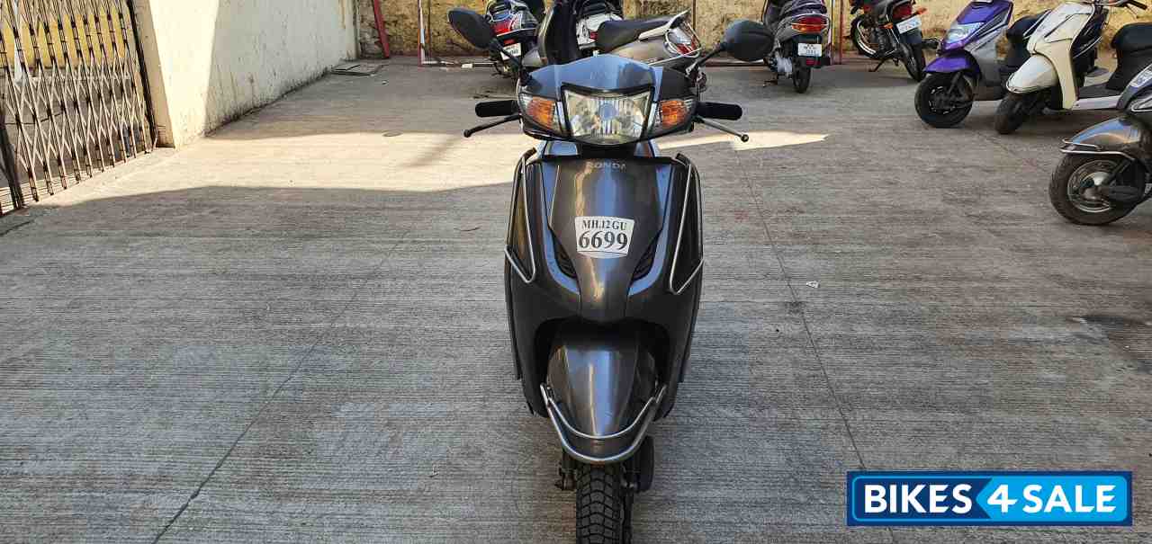 Grey Honda Activa
