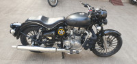 Black Royal Enfield Classic 350