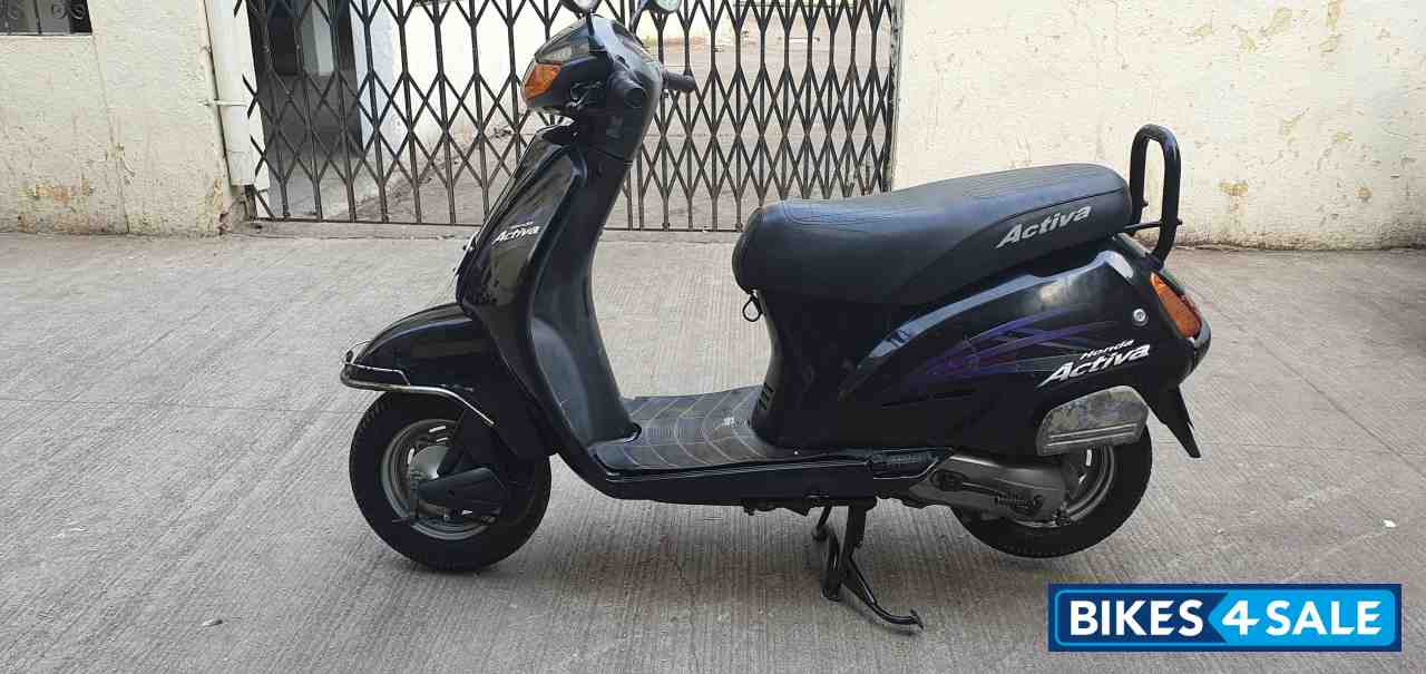 Black Honda Activa